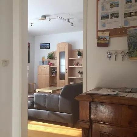 Apartment Ferienwohnung Schlagenstrasse